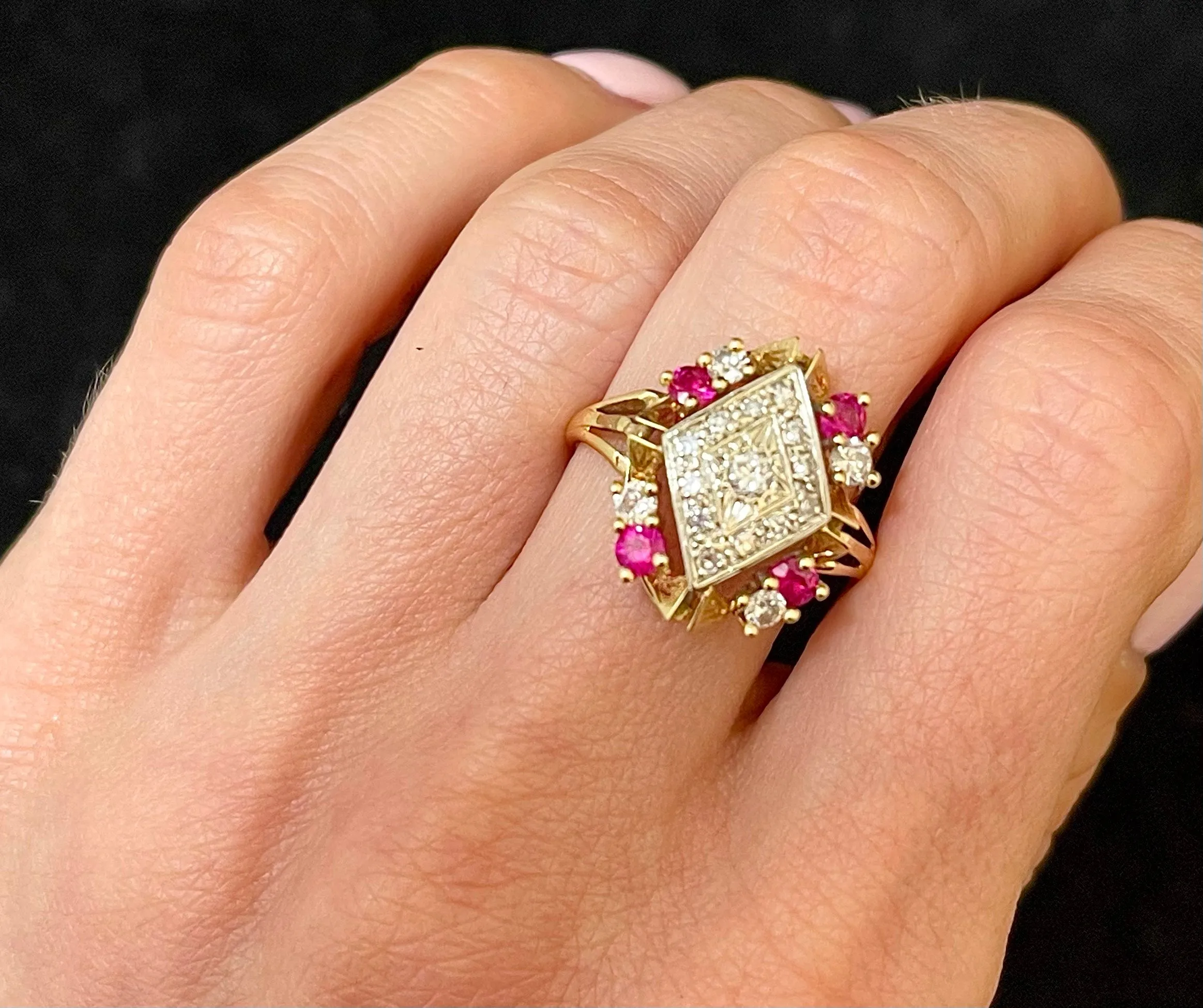 1920s Design Unique SYG/SWG Diamond & Ruby Ring - $8K Appraisal Value w/CoA!