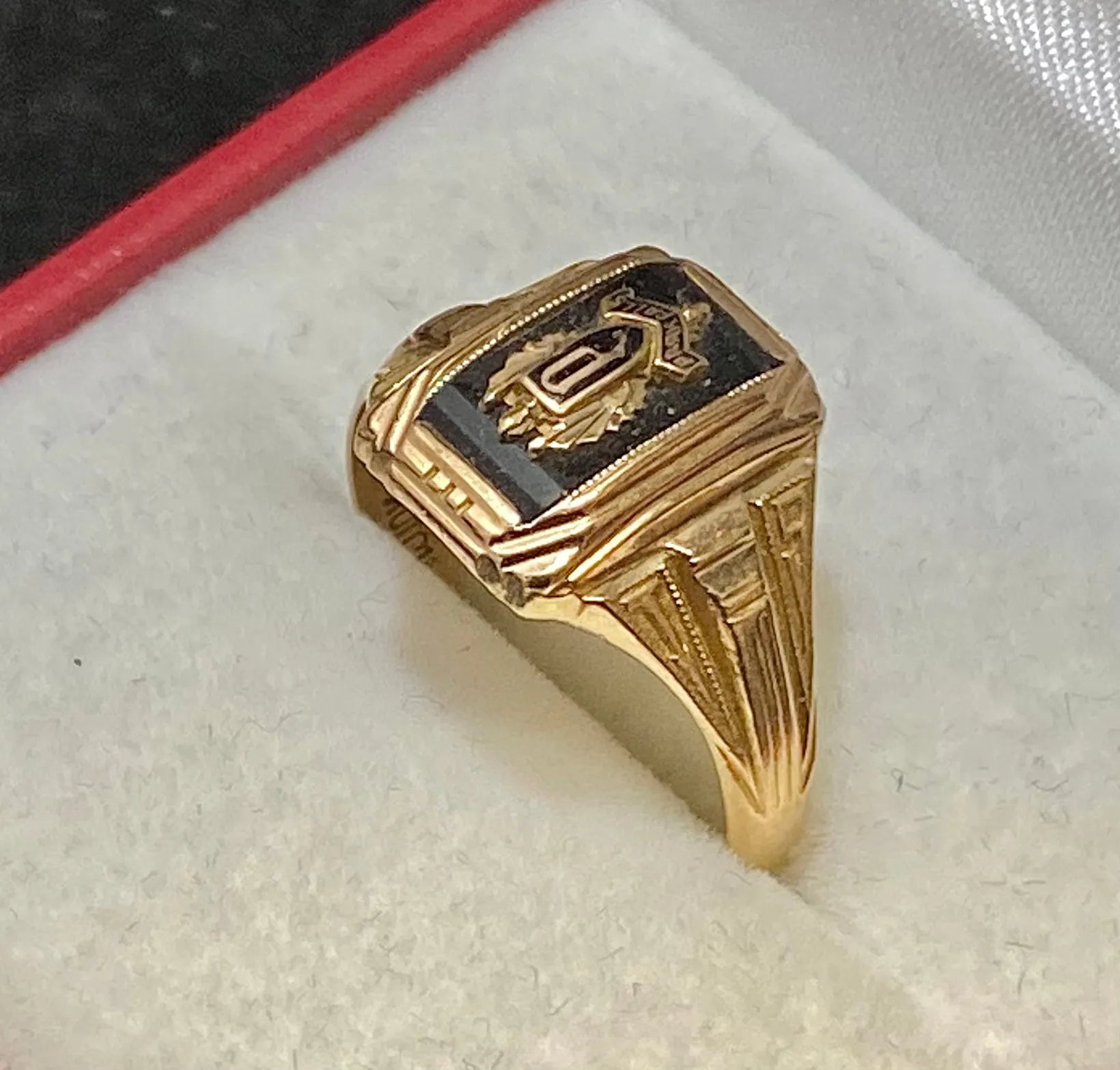 1939 Park Falls School Class Ring in Solid Yellow Gold with Enamel - $7K Appraisal Value w/CoA}