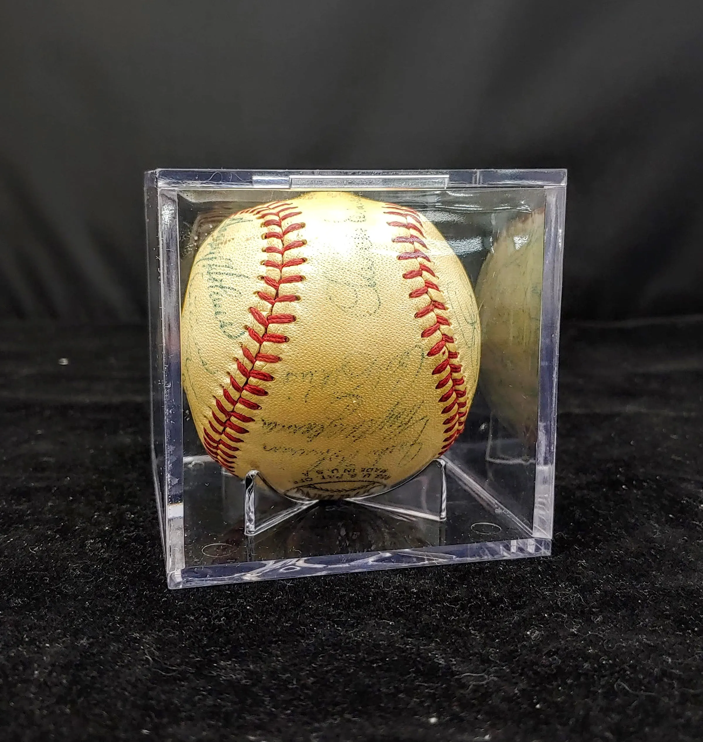 1952 Brooklyn Dodgers Signed Baseball - $6K Appraisal Value!
