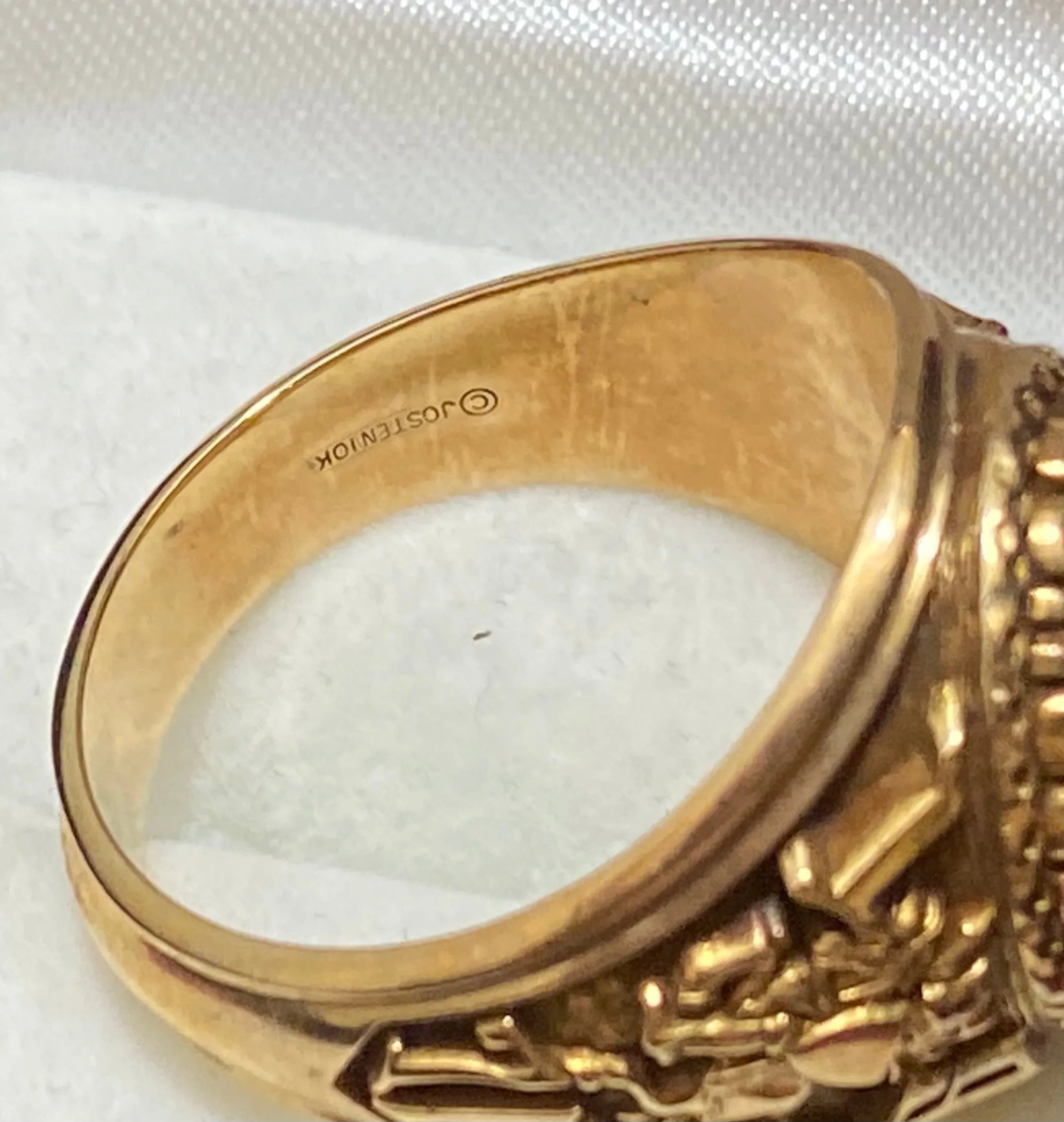 1970 Lincoln High School Class Ring in Solid Yellow Gold with Amethyst - $7K Appraisal Value w/CoA}