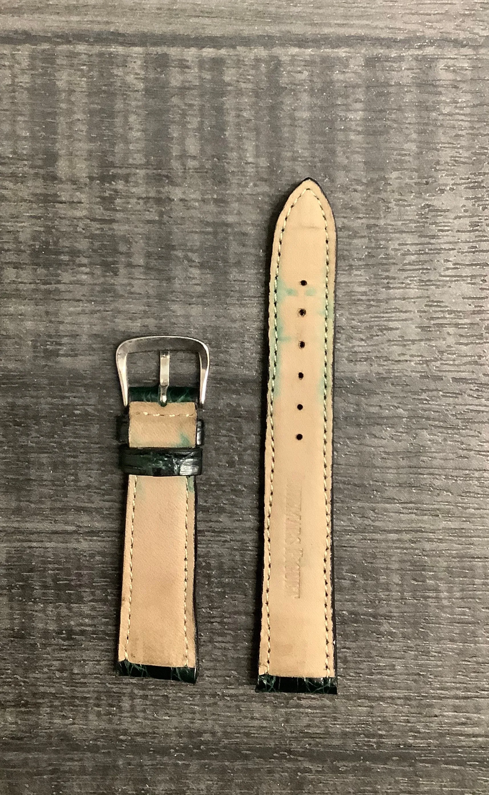 AUDEMARS PIGUET Dark Green Padded Crocodile Leather Watch Strap - $650 APR VALUE w/ CoA! ✓
