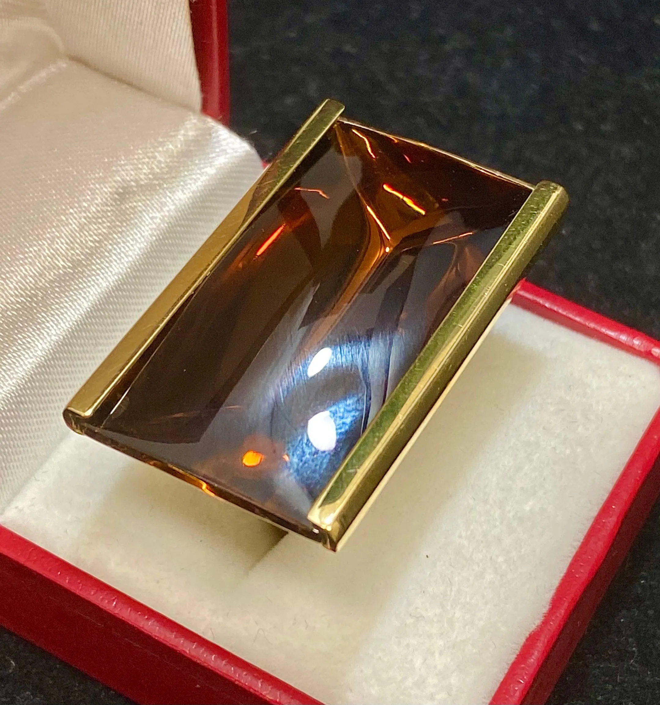 BACCARAT 18K Yellow Gold with Brown Mordore Lead Crystal Ring - $20K Appraisal Value w/CoA}