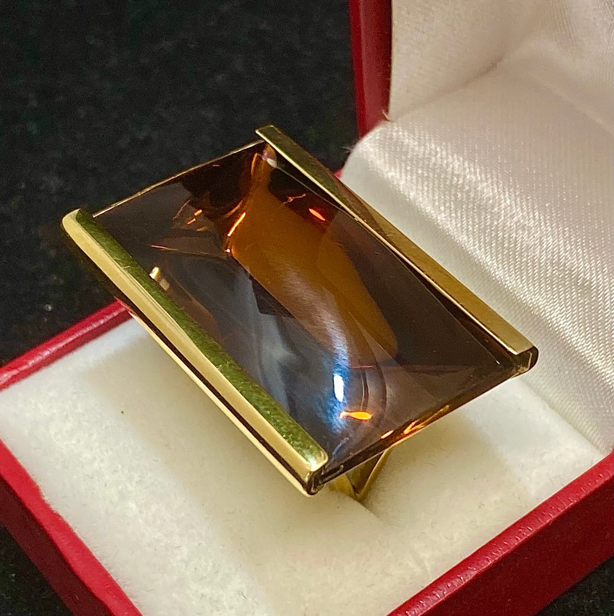 BACCARAT 18K Yellow Gold with Brown Mordore Lead Crystal Ring - $20K Appraisal Value w/CoA}