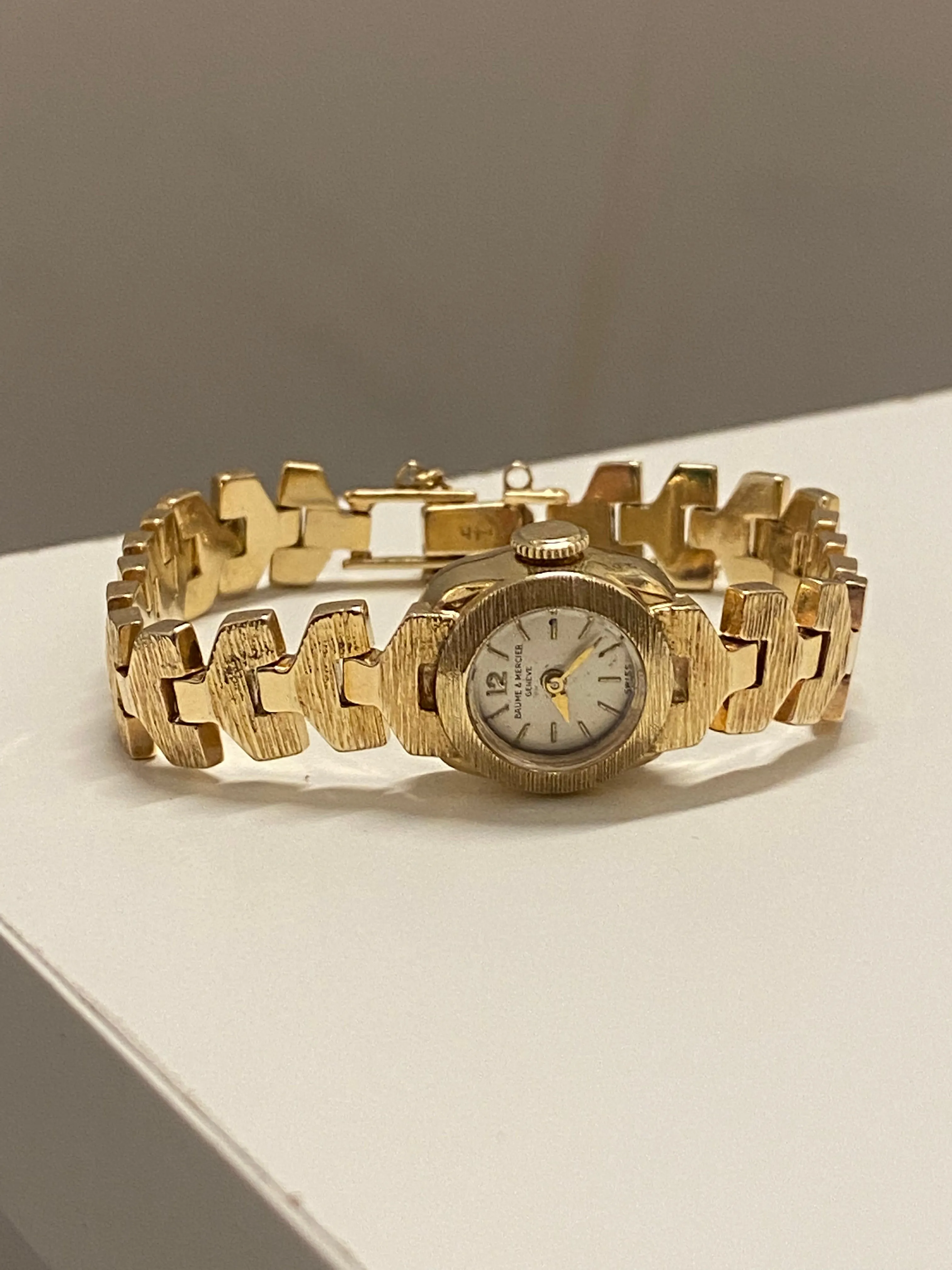 Baume & Mercier Ladies Solid Gold Mint Vintage Watch c. 1940s - $16K APR w/ COA!