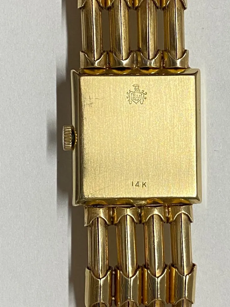 Baume & Mercier SG Beautiful and Unique Bamboo-Style Bracelet - $25K APR w/ COA!