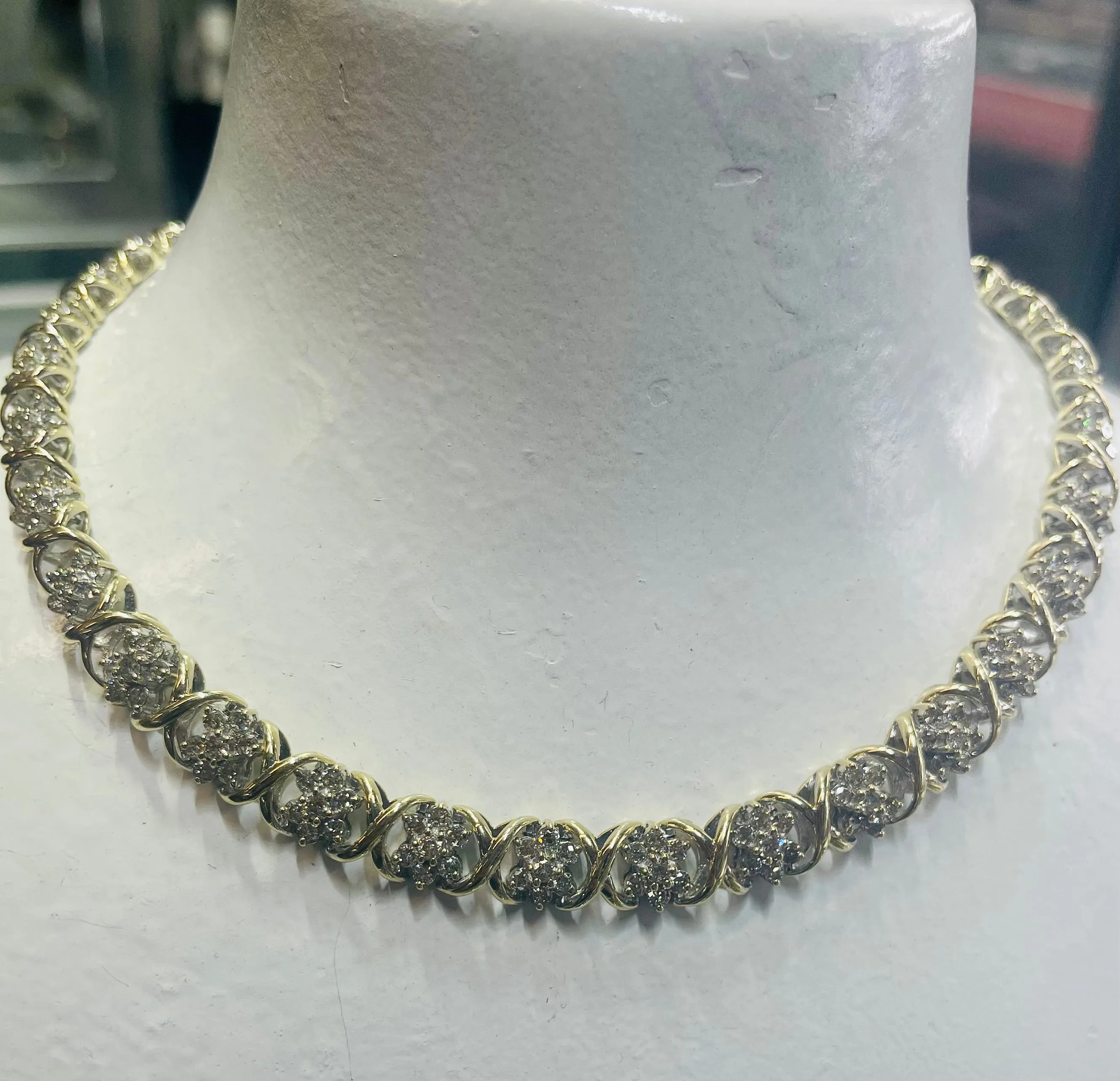 Beautiful "266" Diamonds Solid Yellow & White Gold Necklace - $80K APR w/ CoA!!!