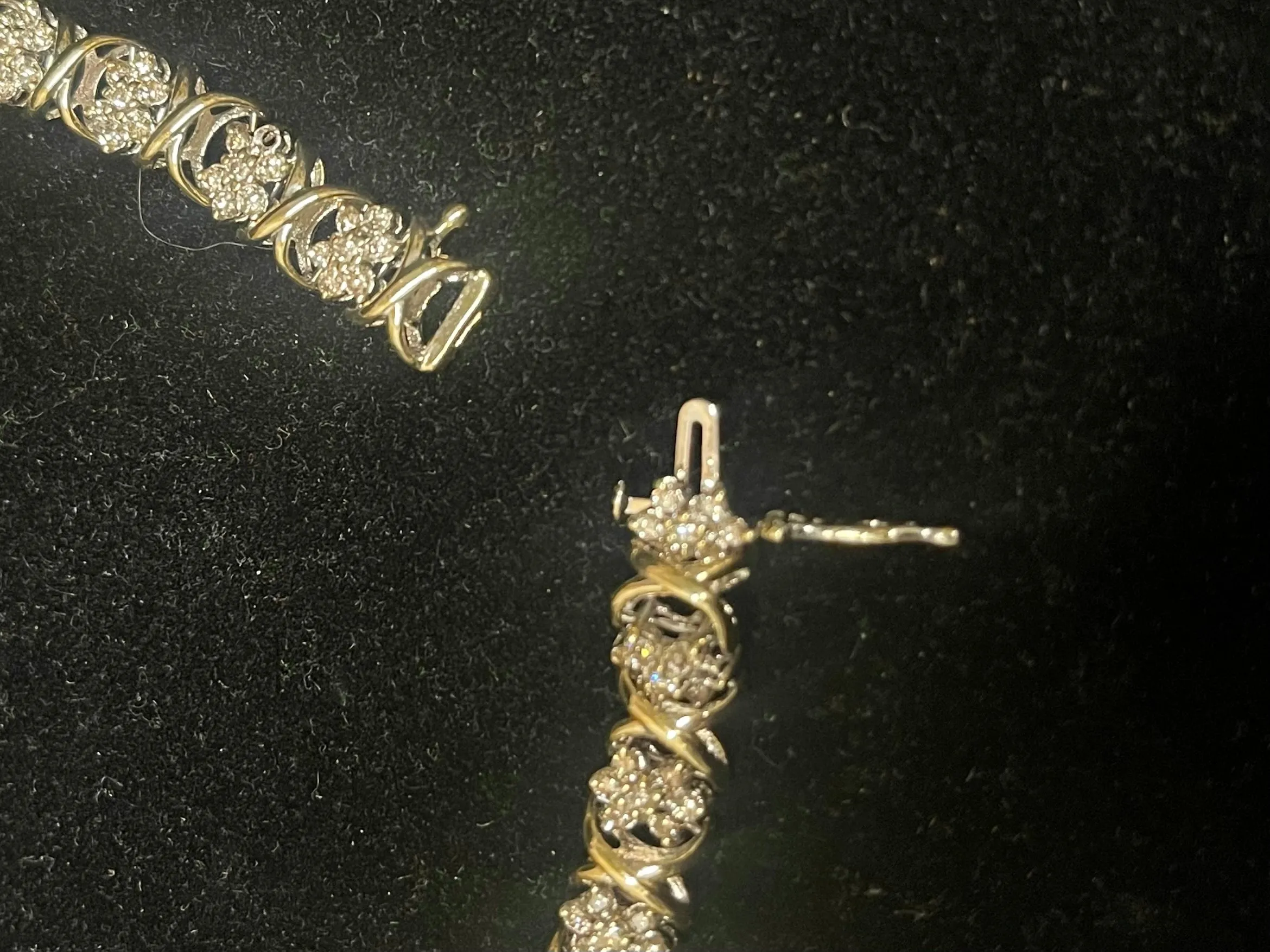 Beautiful "266" Diamonds Solid Yellow & White Gold Necklace - $80K APR w/ CoA!!!