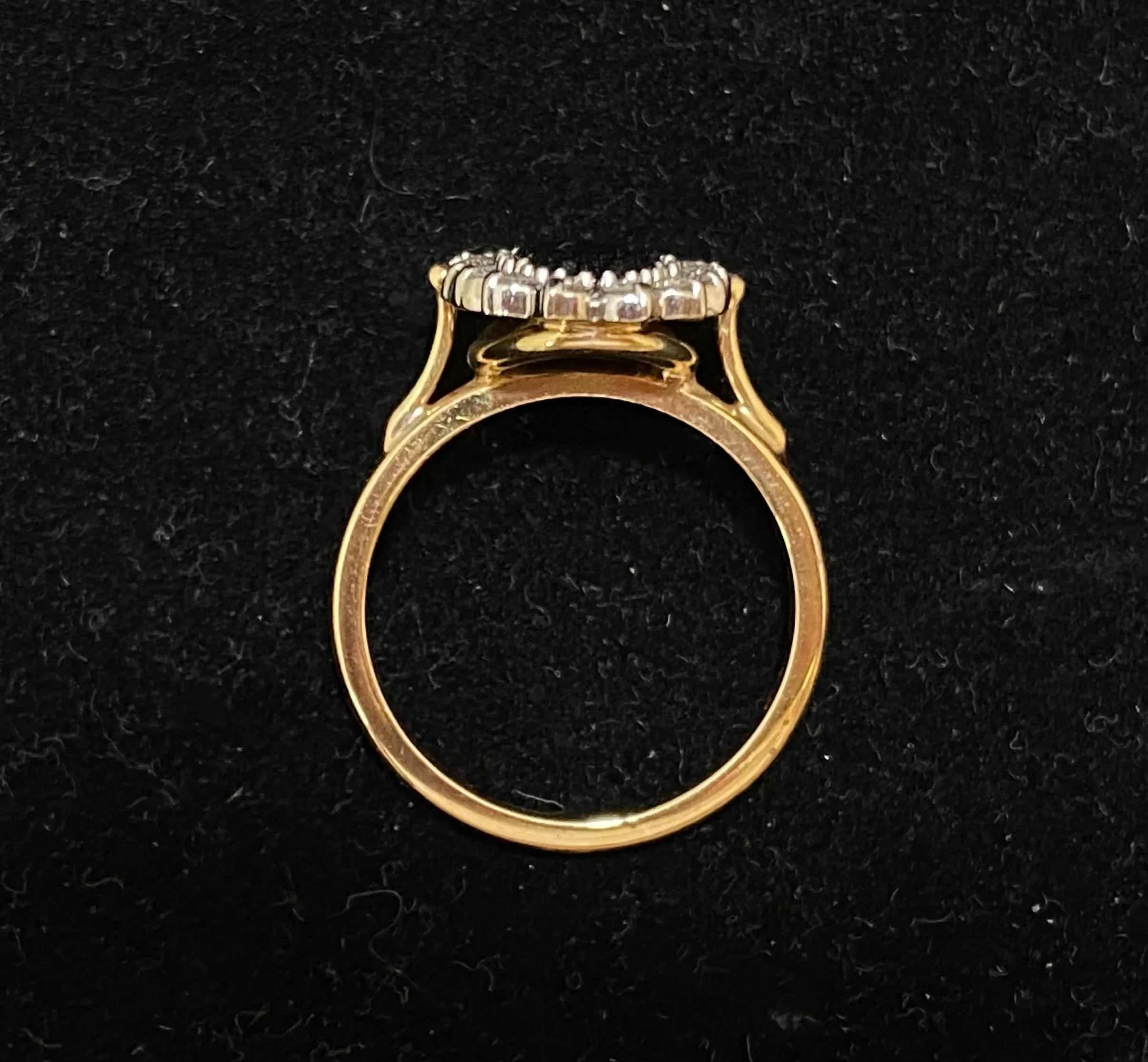 Beautiful Unique Solid Yellow Gold Onyx & Diamond Ring - $6K Appraisal Value w/CoA}
