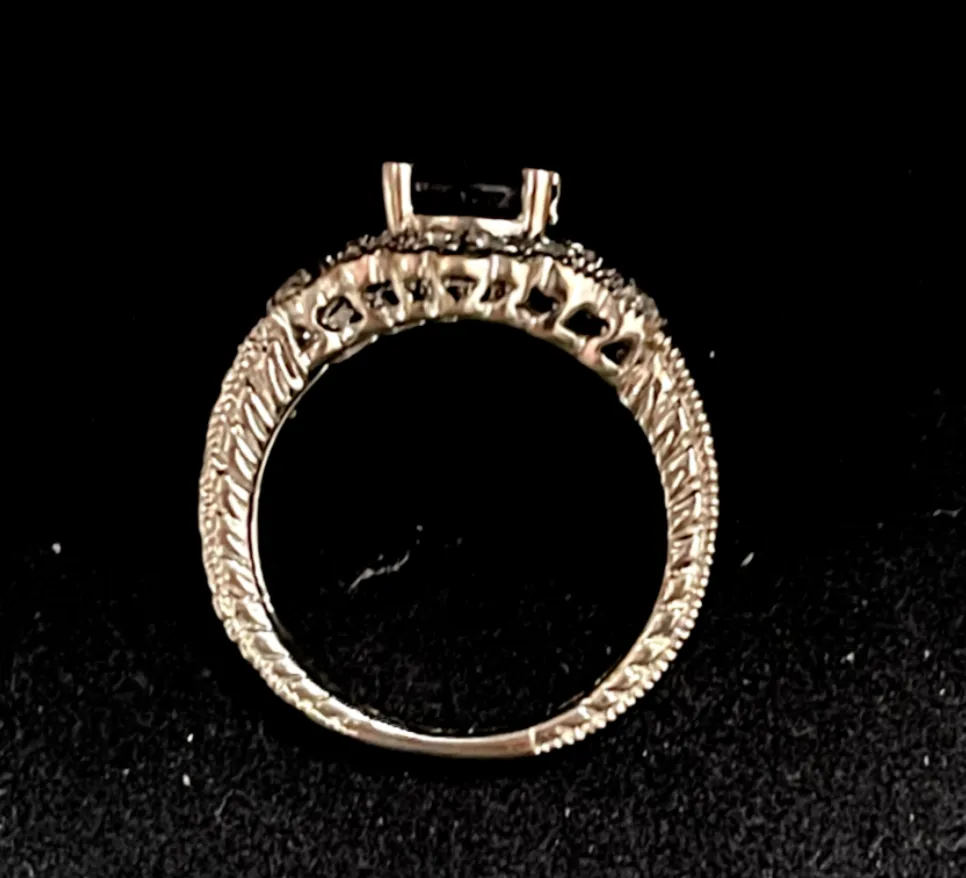 BNZ'S LADIES RICH BLUE SAPPHIRE, 18K WHITE GOLD & DIAMONDS RING - $40K APR w/ CoA!!!