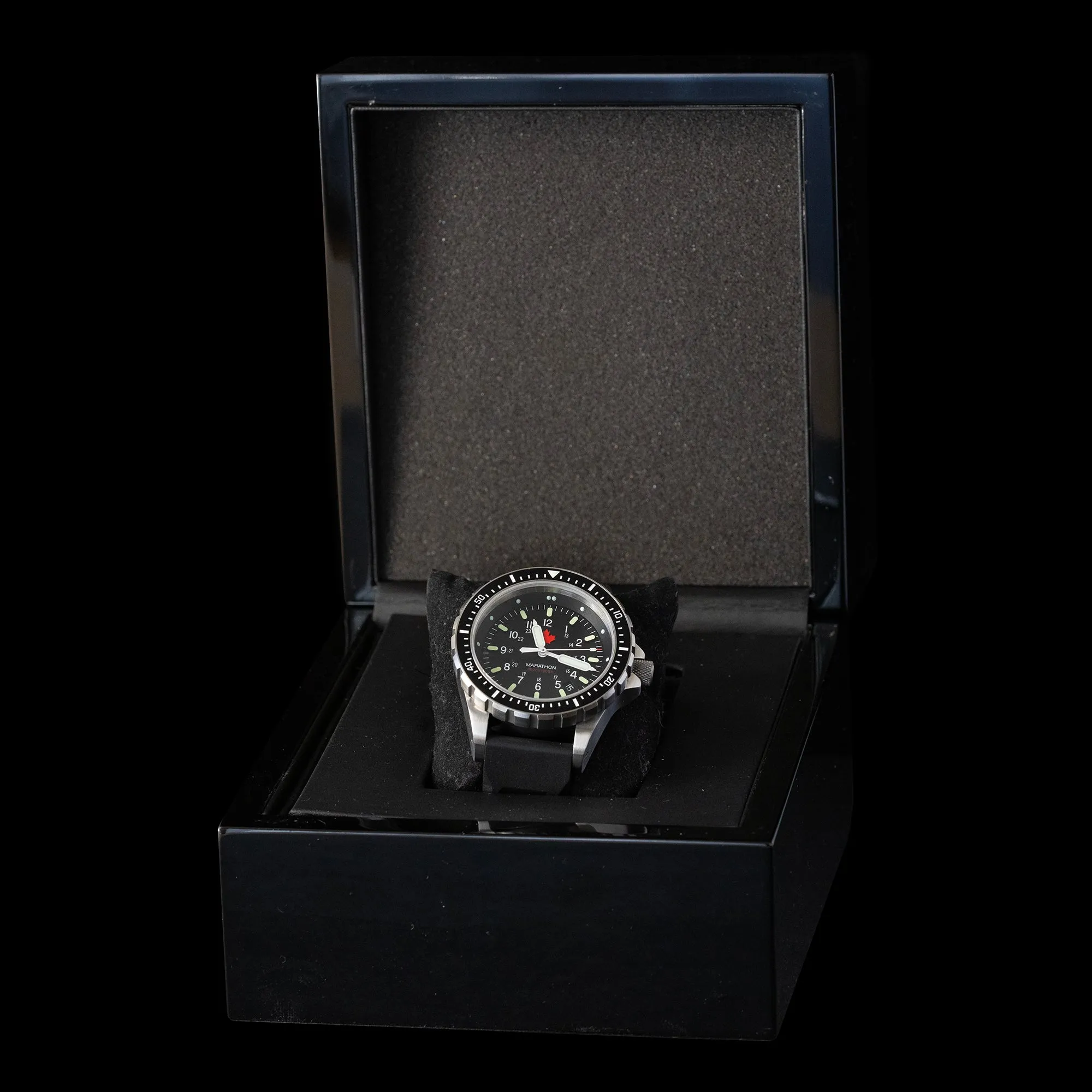 Marathon - 2022 Jumbo Search & Rescue 46mm 'Red Maple'