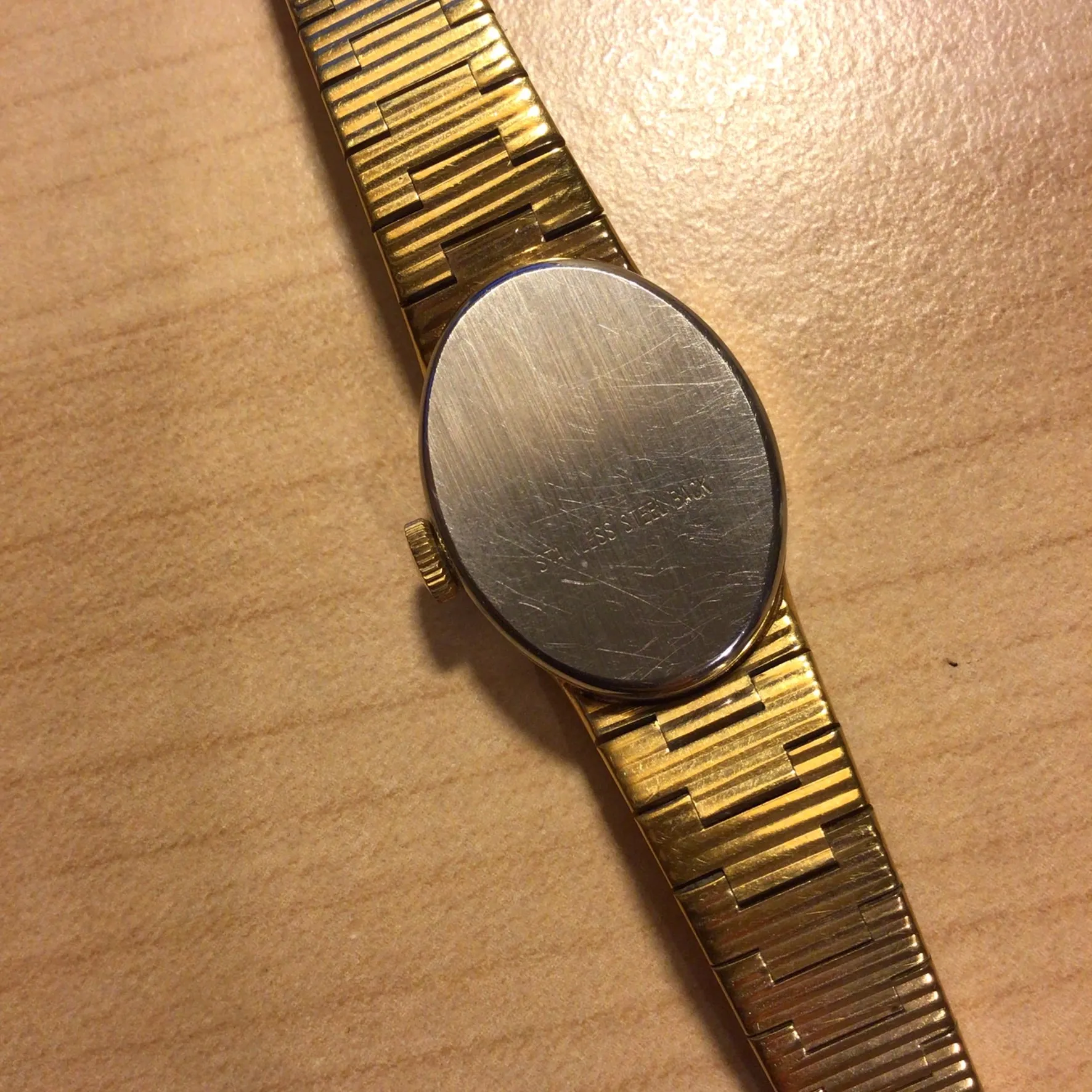 Vintage Limit International 17 Jewels Incabloc Gold Toned Watch (untested)