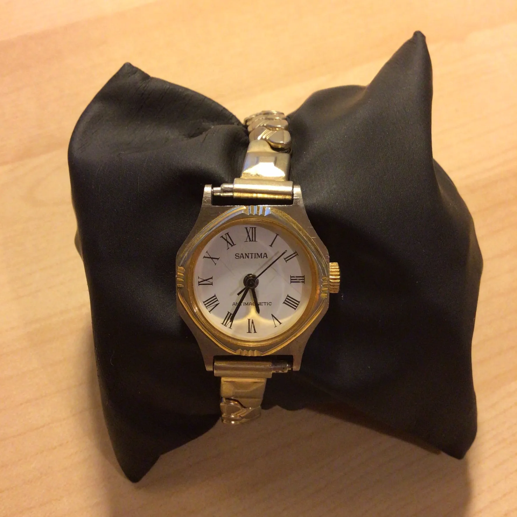 Vintage Santima Gold & Silver Toned Antimagnetic Bracelet Watch (untested)