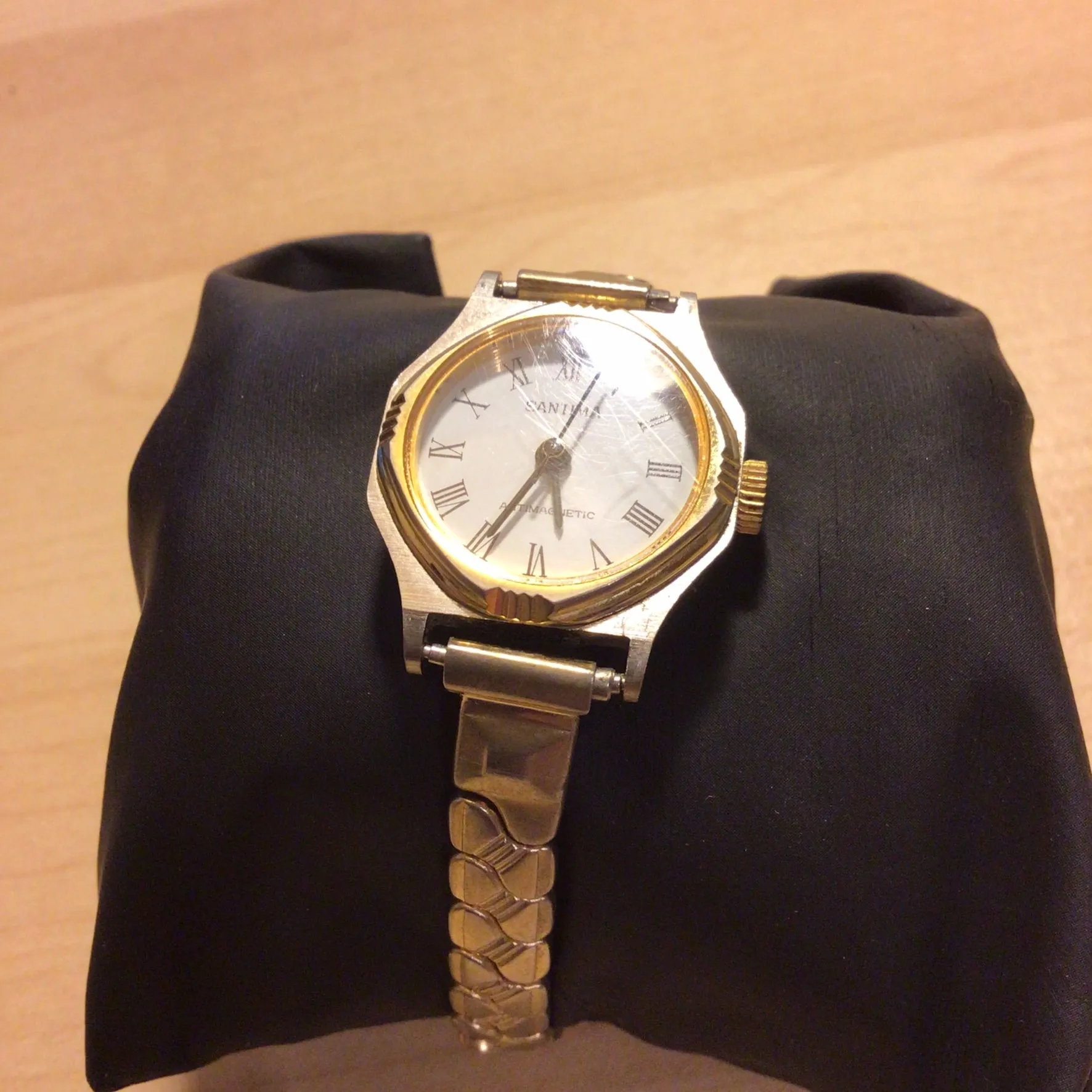 Vintage Santima Gold & Silver Toned Antimagnetic Bracelet Watch (untested)